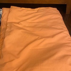 New Blue flower quilt and orange comforter set, unused
